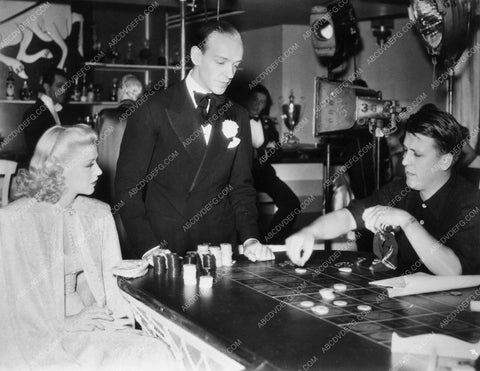 candid Ginger Rogers Fred Astaire director George Stevens Swingtime 6572-29