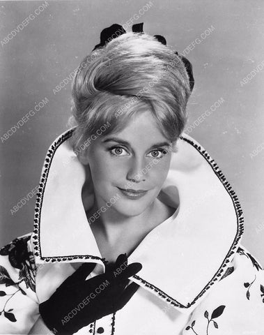 beautiful Maria Schell in cool fashion 6619-25