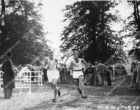 Robert Taylor and the guys in track and field film A Yank at Oxford 6632-18