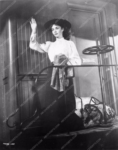 Jennifer Jones on back of train film Carrie 6863-20