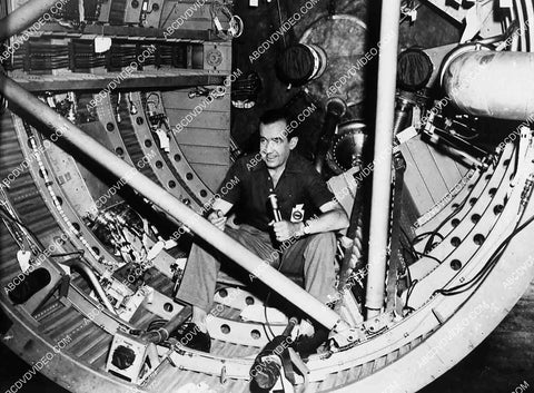 aviation newsman Edward R Murrow in fuselage of American bomber being built 6877-030