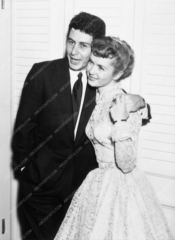 candid Debbie Reynolds Eddie Fisher behind the scenes 6905-13