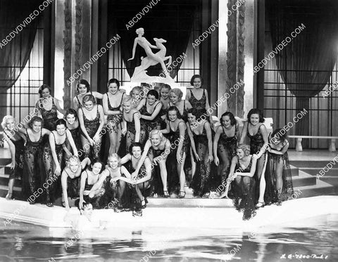 Lyda Roberti, Paulette Goddard & all beautiful Goldwyn Girls babes film The Kid from Spain 6943-009