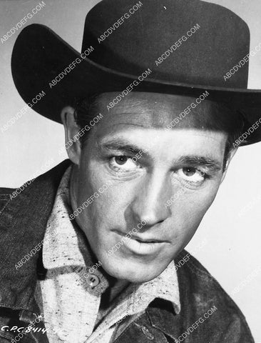 Guy Madison western portrait 6950-29