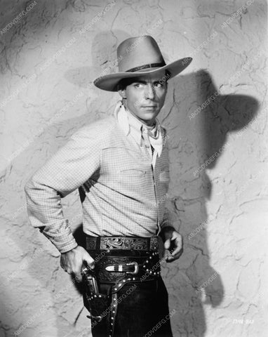 Dennis Moore western portrait 7016-08