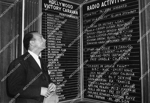 Maxie Rosenbloom at WWII Hollywood Victory Caravan w performance schedule 7019-035