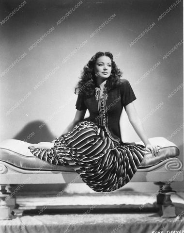 beautiful Gene Tierney portrait 7231-14