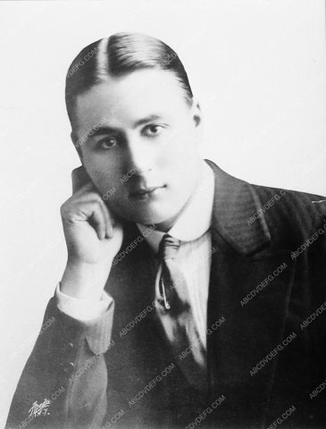silent film star Sydney Chaplin portrait 7316-24