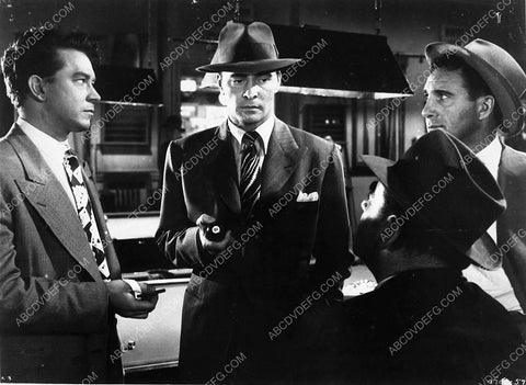 Barry Sullivan Akim Tamiroff film The Gangster 7335-19