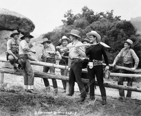 Charles Starrett Bruce Bennett Sons of the Pioneers film West of Abilene 7368-32