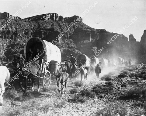 wagon train heading west film Wagon Master 7388-19