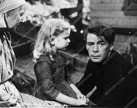 Paul Muni Ann Carter film Commandos Strike at Dawn 7541-18