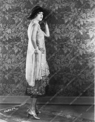 Alice Joyce full length portrait 7566-11