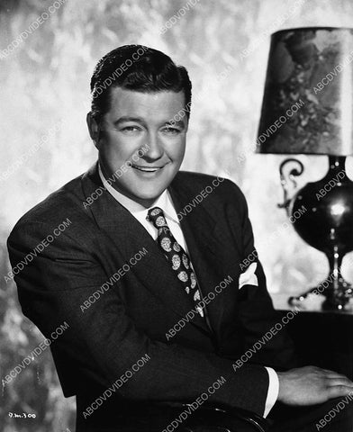 Dennis Morgan portrait 7750-11