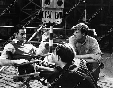 director William Wyler and Joel McCrea on set film Dead End 7762-09
