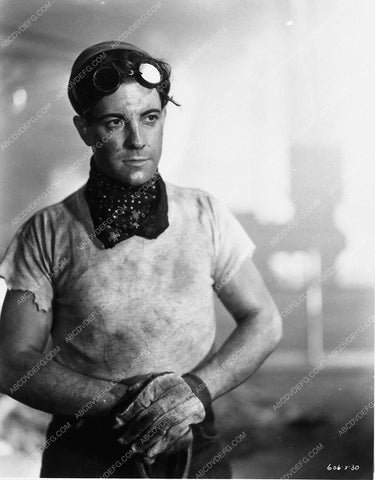 Ramon Novarro hard working man in film Huddle 7855-12