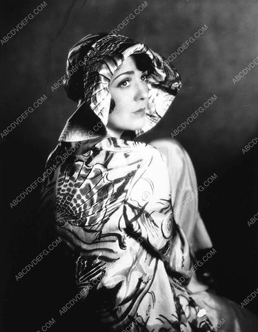 beautiful Lila Lee portrait 7975-11