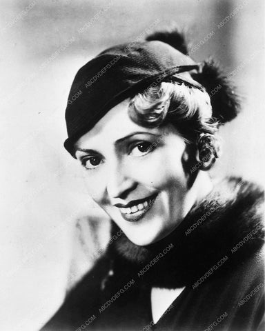 Violet Heming portrait 8115-07
