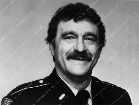 Victor French TV show Cade's County 8120-11
