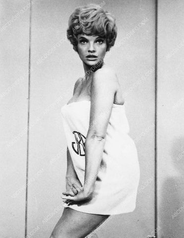 Maureen Arthur wrapped in a towel 8148-21