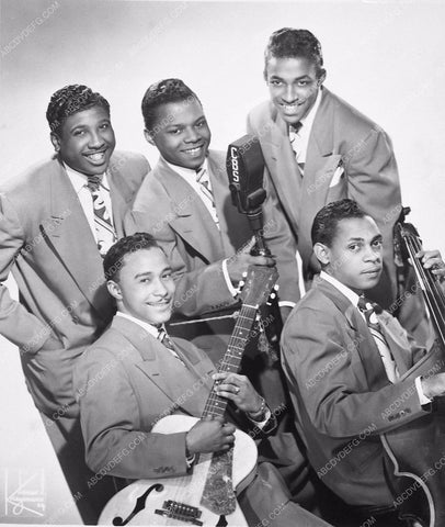 vintage black music group The Orioles portrait 8174-34