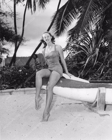 Miss Hawaiin Islands Lee Muench swimsuit compete Miss Universe 81bx01-036