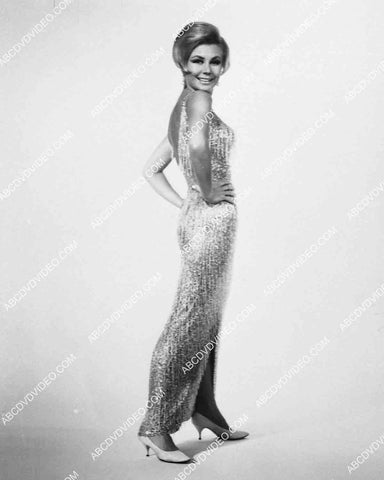 shapely Mitzi Gaynor portrait 8201-5