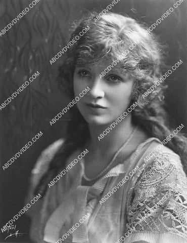 Mary Miles Minter portrait 8205-3