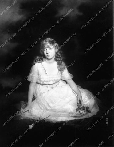Mary Miles Minter portrait 8206-32
