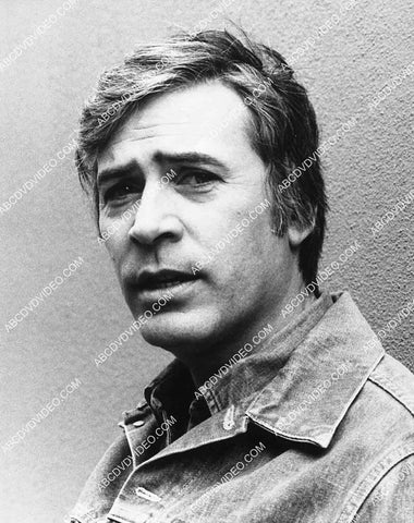 Adam Roarke portrait 8244-11