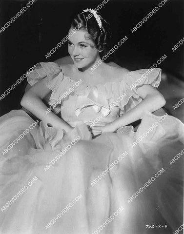 Maureen O'Sullivan between the takes 8245-8