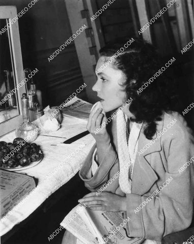 Maureen O'Sullivan at her makeup table 8245-32