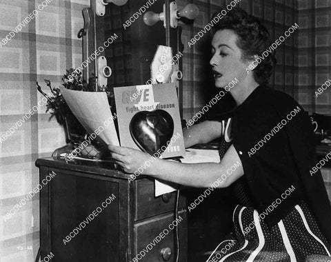 Bette Davis does PSA NBC radio broadcast for Red Cross prevent heart disease 8444-29