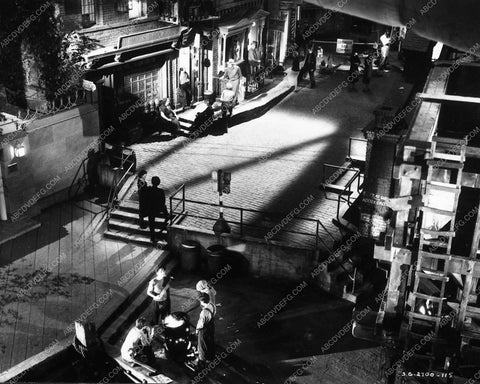 Dead End cast 8487-16