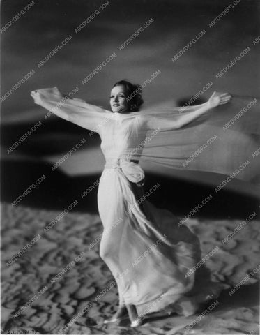 Marlene Dietrich The Garden of Allah 8509-31
