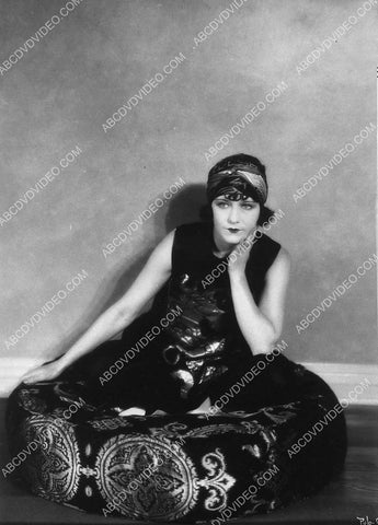 beautiful Viola Dana portrait 8513-10