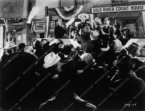 Smiley Burnette and Polly's Plow Boys film Man from Music Mountain 8611-12