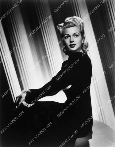 beautiful Lana Turner portrait 8730-25