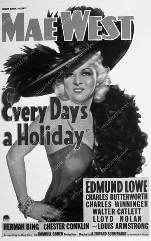 Mae West film Every Day's a Holiday 8856a-31