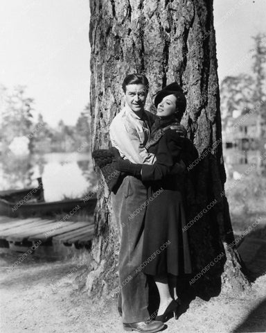 Ray Milland Patricia Morison film Untamed 8943-07