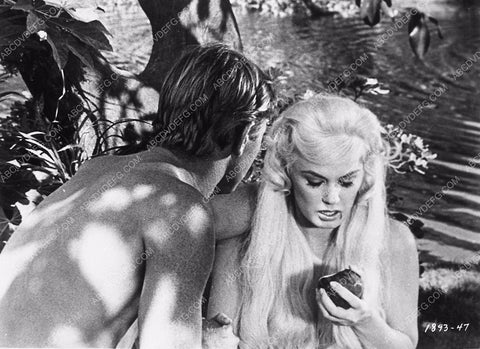 Martin Milner Mamie Van Doren film The Private Lives of Adam and Eve 8954-08
