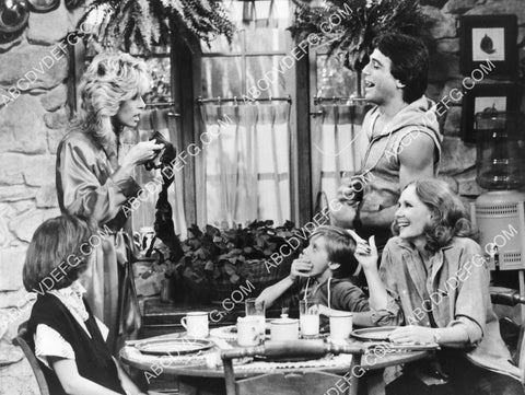 Alyssa Milano Judith Light Danny Pintauro Tony Danza Katherine Helmond TV Who's the Boss 8B11-048