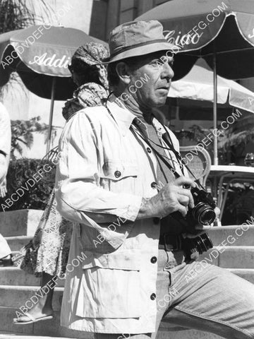 Jack Carter w his cameras TVM Kingston Confidential 8B11-175