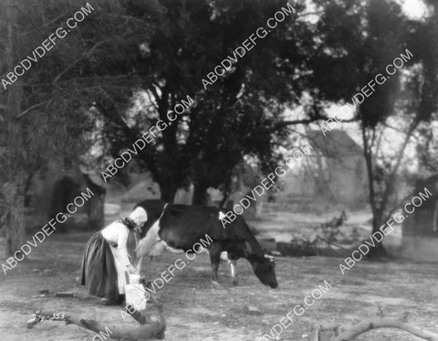 Marion Davies Owen Moore Louise Fazenda George Siegmann Karl Dane silent film The Red Mill 8B11-643