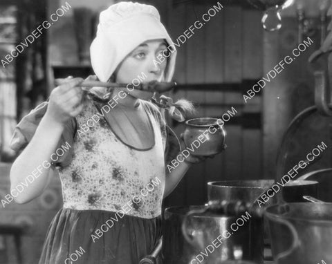 Marion Davies Owen Moore Louise Fazenda George Siegmann Karl Dane silent film The Red Mill 8B11-653