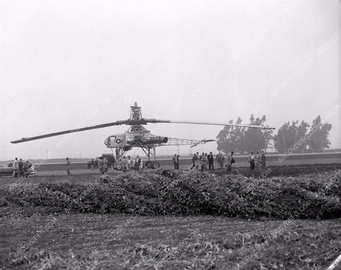 Howard Hughes tests new crane helicopter & airplane 8b03-266