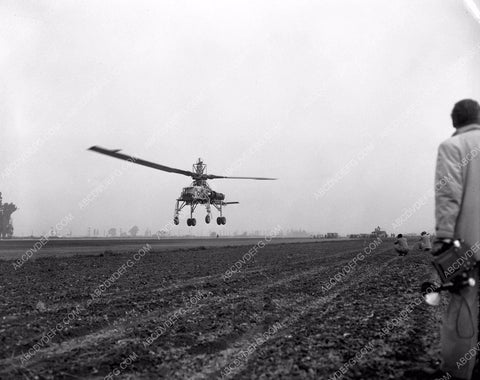 Howard Hughes tests new crane helicopter & airplane 8b03-269
