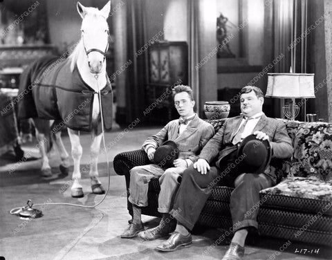 Stan Laurel Oliver Hardy comedy short Oliver the 8th 8b03-449