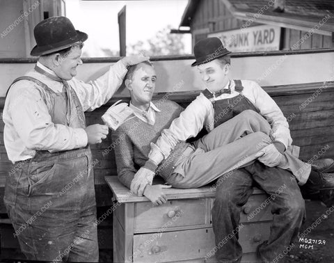 Stan Laurel Oliver Hardy comedy short The Finishing Touch 8b03-474