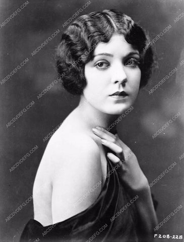 silent film star Lila Lee portrait 8b03-502